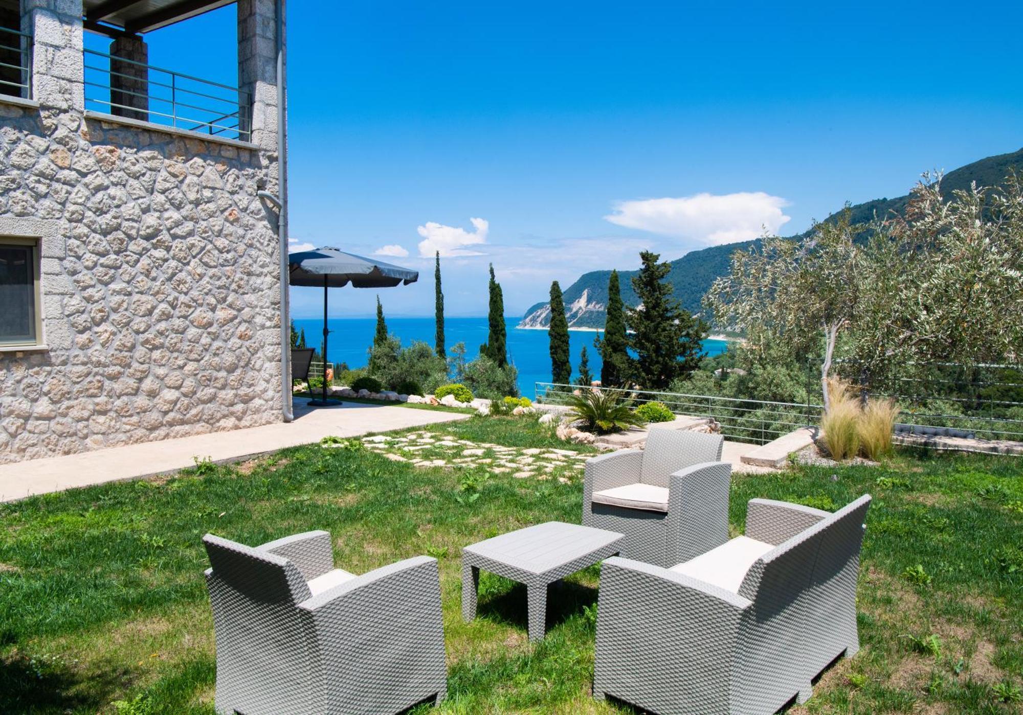 Mylos Mountain Villas- Villa Giorgio Áyios Nikítas Exterior foto